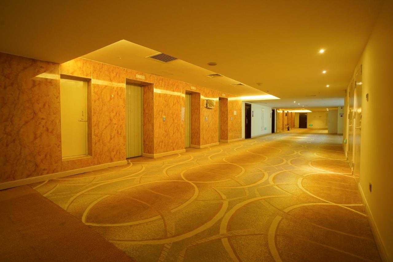 Grand Park Hotel Mandalay Buitenkant foto