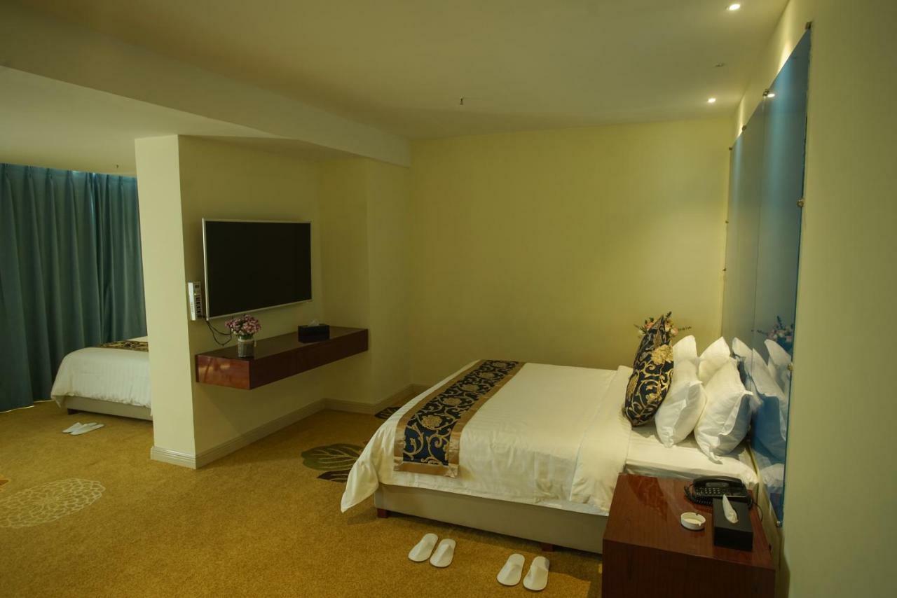 Grand Park Hotel Mandalay Buitenkant foto