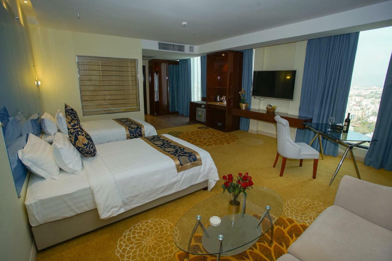 Grand Park Hotel Mandalay Buitenkant foto