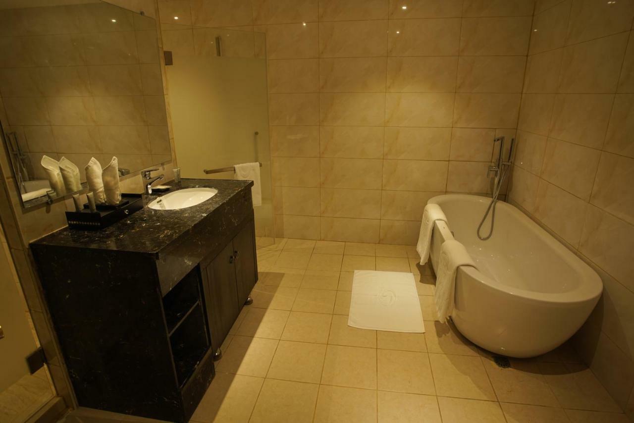 Grand Park Hotel Mandalay Buitenkant foto